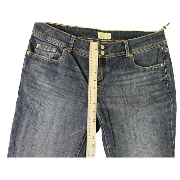 Aeropostale Womens 13 14 Hailey Flare Short Jeans Double Buckle Whiskering - Picture 6 of 8